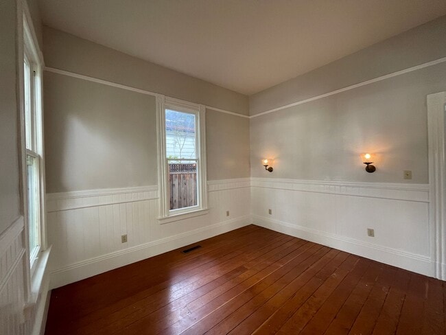 Building Photo - Available - Home in the Almond Grove Neigh...