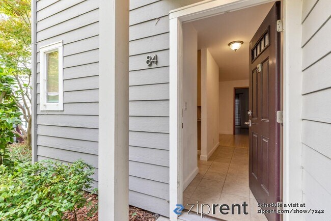 Building Photo - 84 Emery Bay Dr