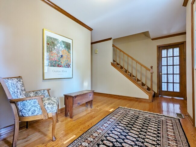 Building Photo - 3003 Bennett Dr