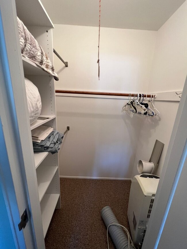 Building Photo - Gigantic FURNISHED Two Bedroom/w 2 off str...