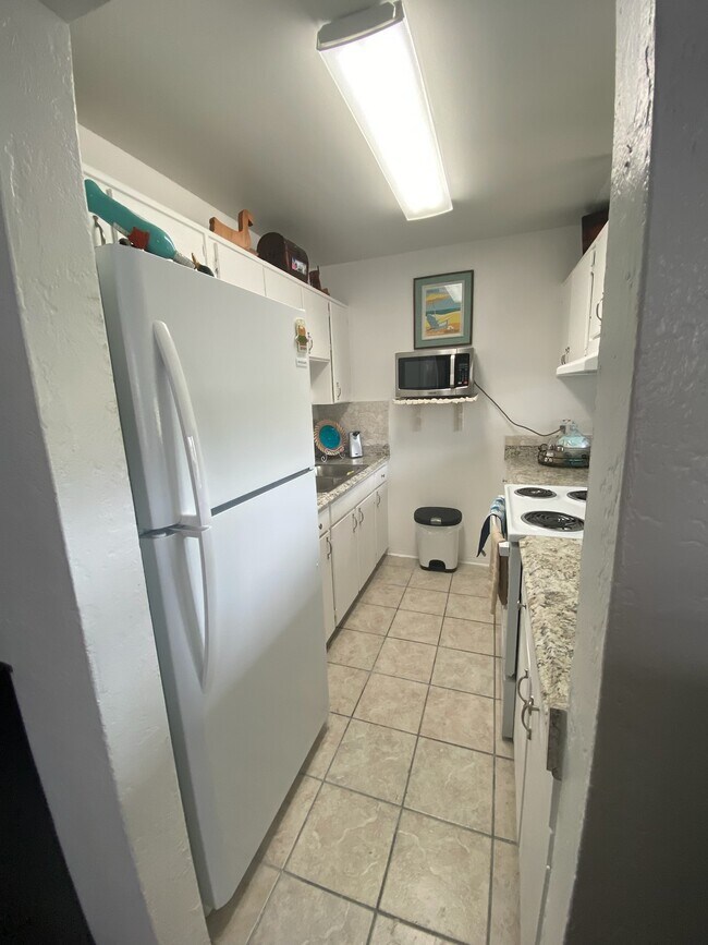 Foto del edificio - 2417 N Oleander Ave