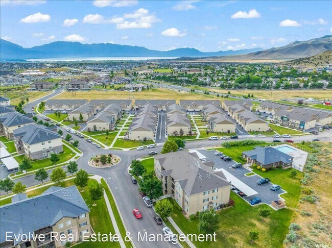 Foto del edificio - 3 br, 2 bath House - 3635 E Clear Rock Rd L03