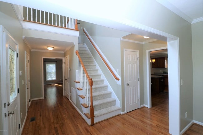 Building Photo - 106 London Berry Ln