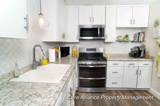 Building Photo - 22109 Burbank Blvd