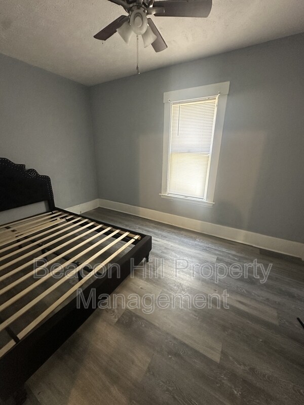 Foto del edificio - 1212 E 71st St
