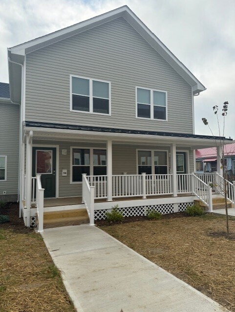 Building Photo - 116 Henry Ave