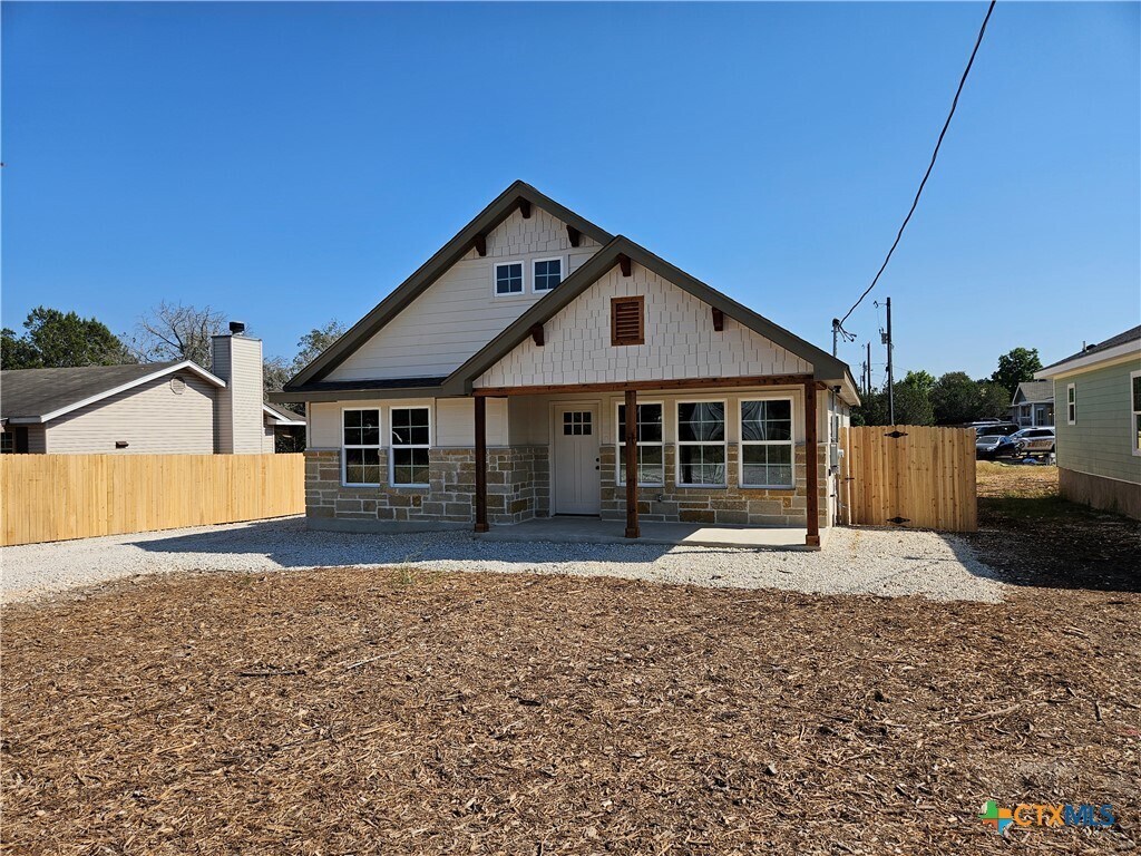 Primary Photo - 1746 Blueridge Dr