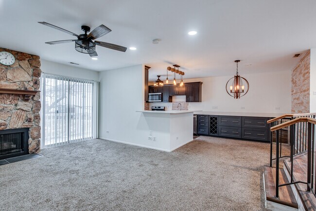 Foto del edificio - 340 Springlake Ln