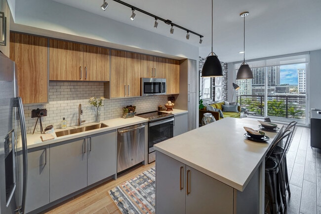 Novo Las Olas apartments — community photo - Novo Las Olas