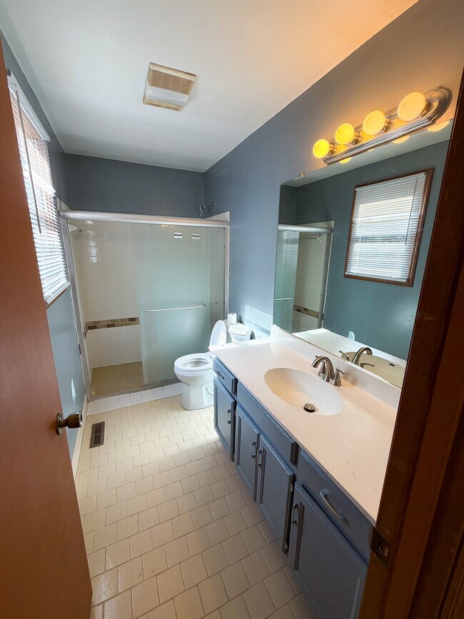 Foto del edificio - 812 Free Silver Rd