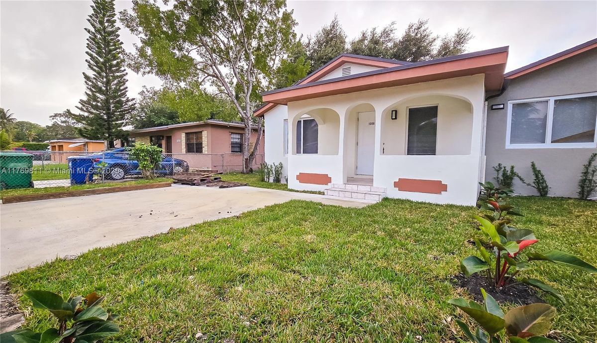 Primary Photo - 1066 NW 112th St
