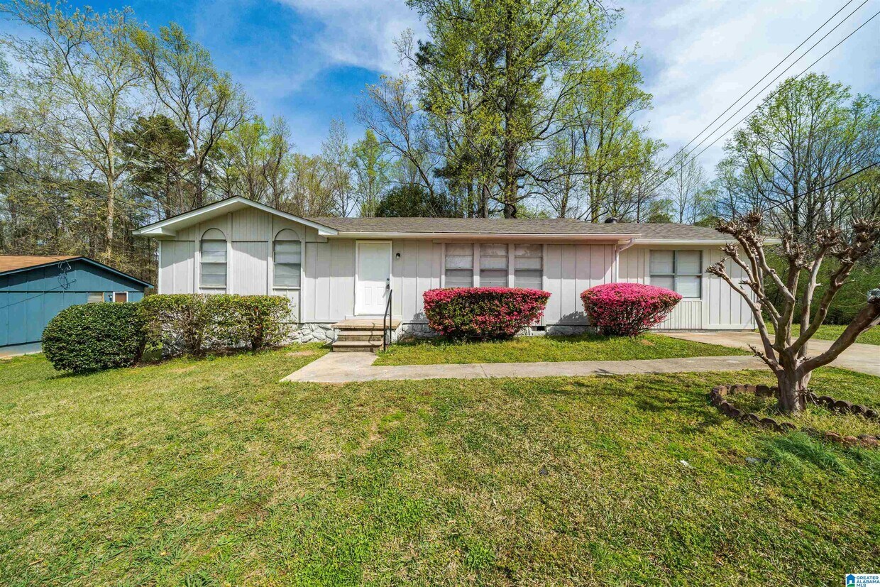 4993 Karen Ln, Adamsville, AL 35005 House for Rent in Adamsville, AL