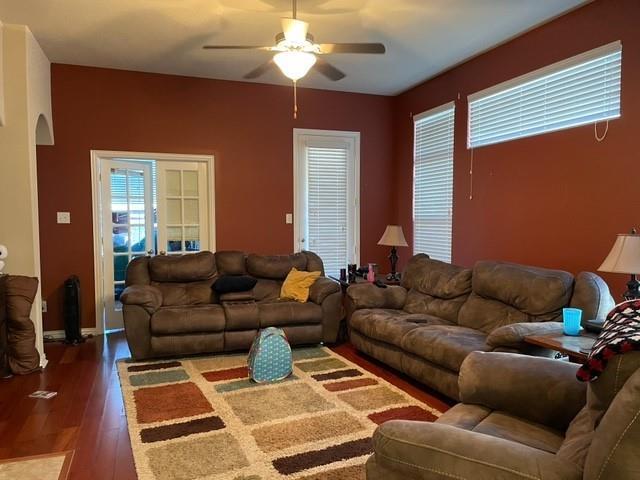 Foto del edificio - 2712 Golfview Dr