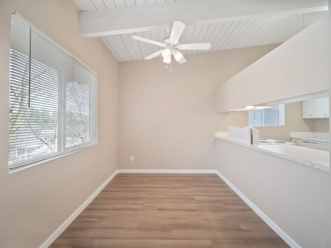 Foto del edificio - RENOVATED 2BD/1BA MILLWOOD APARTMENT | A/C | COVERED PARKING | PET FRIENDLY | AVAIL 5/1/26