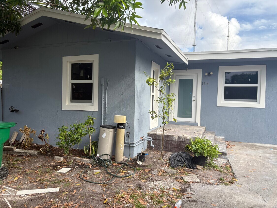 Photo - 6124 SW 38th St (Miramar, FL)