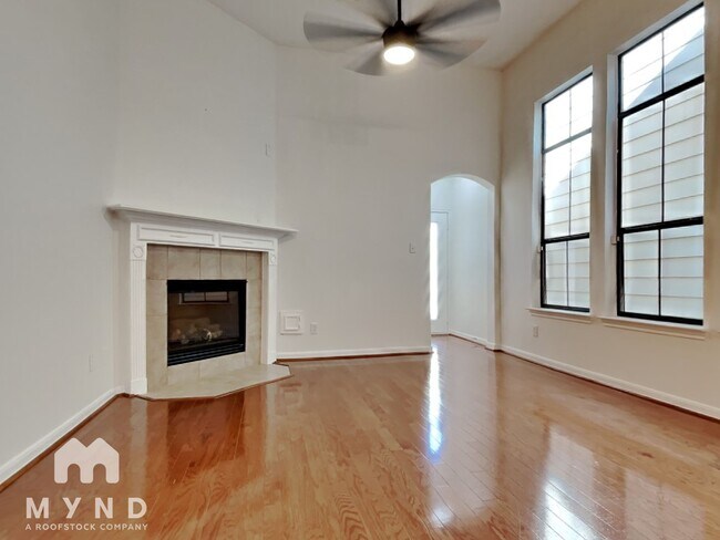 Foto del edificio - 3614 Cedar Flats Ln