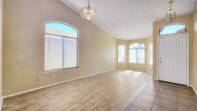 Foto del edificio - 5454 W Southgate Ave
