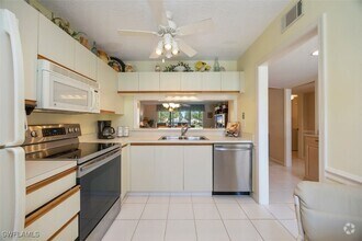 Building Photo - 5980 Amherst Dr