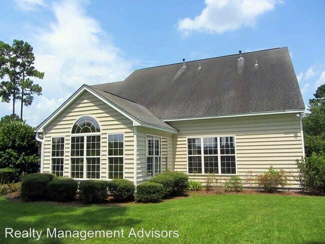 Building Photo - 4 br, 2.5 bath House - 102 Pinecrest Drive