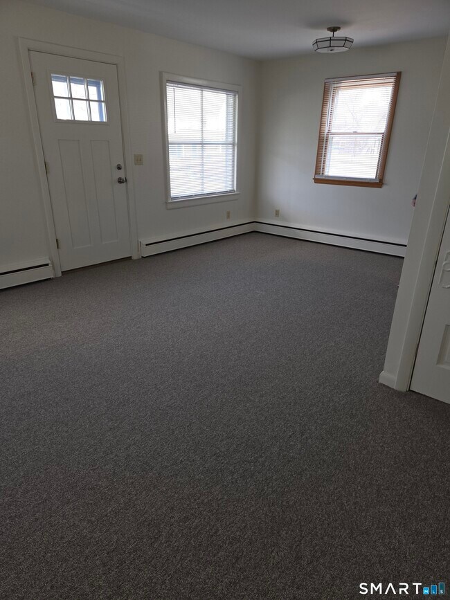 Foto del edificio - 30 Nichols Ln