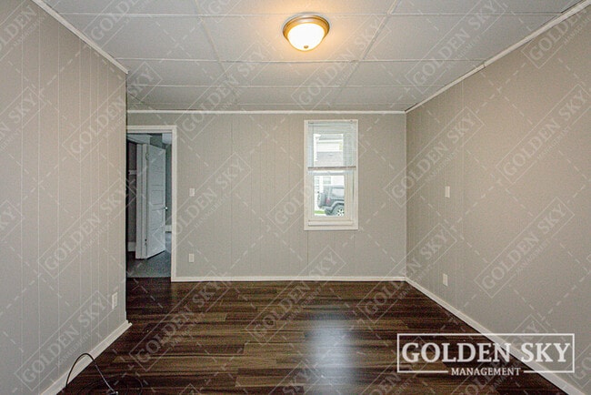 Building Photo - 312 S Gharkey St