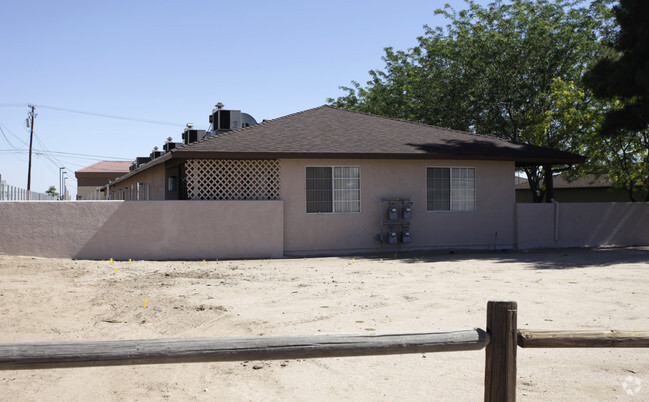 Building Photo - 15050 Sequoia Ave