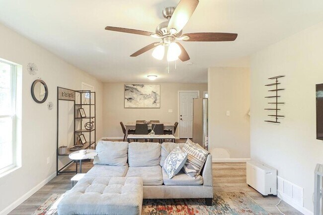 Foto del edificio - 2179 Worthem Ave SW