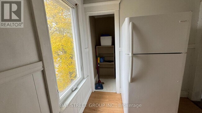 Photo du bâtiment - 5114 McRae St