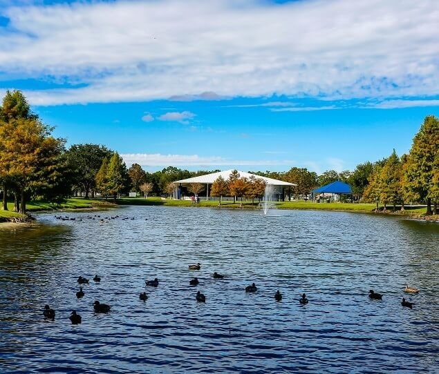 The lake at Barber Park