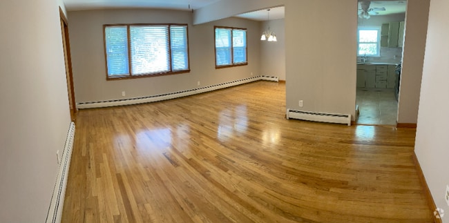 Building Photo - 293 W Webster Ave