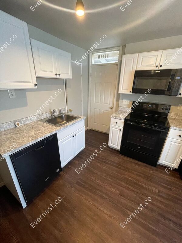 Foto del edificio - 1614 Maury St