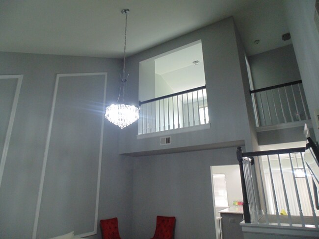 Building Photo - 8051 Long House Ln