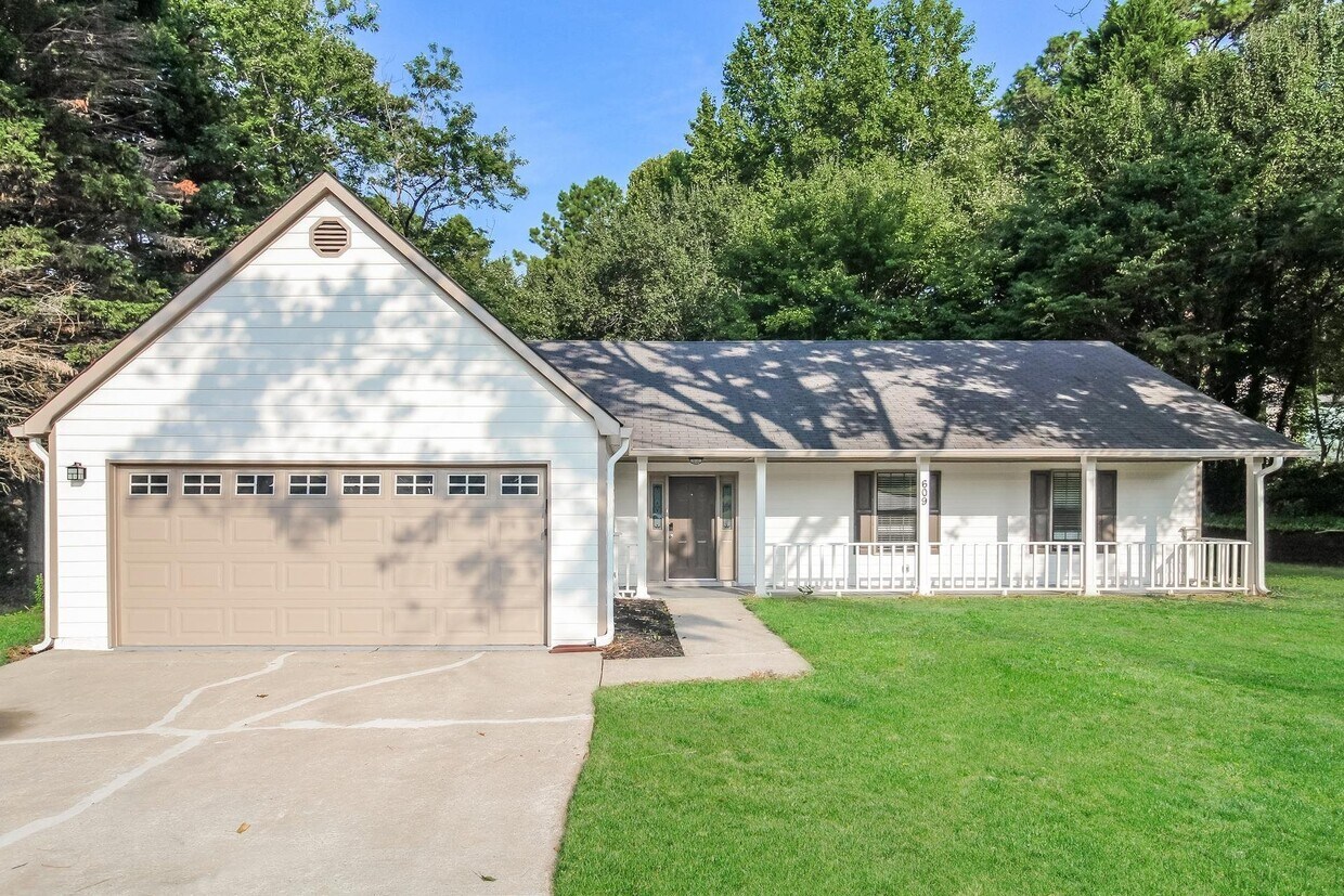 Primary Photo - 609 Seaboard Dr