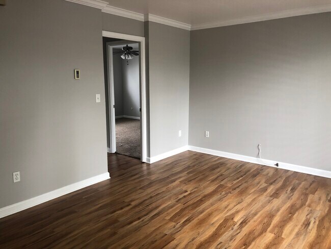 Livingroom - 4133 Kansas St