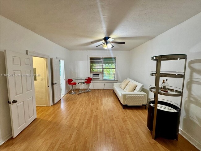Building Photo - 3409 S Le Jeune Rd