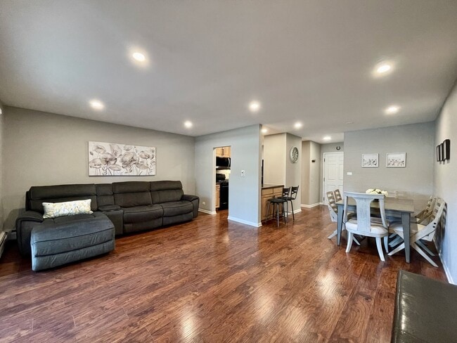 Building Photo - 444 N Wilke Rd