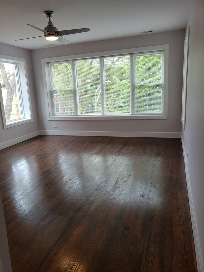 Foto del edificio - 5812 N Campbell Ave
