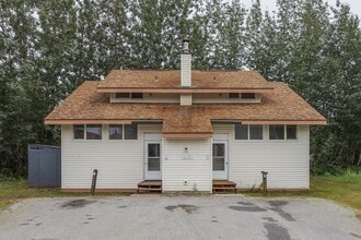 Building Photo - 1421 Kent Ct