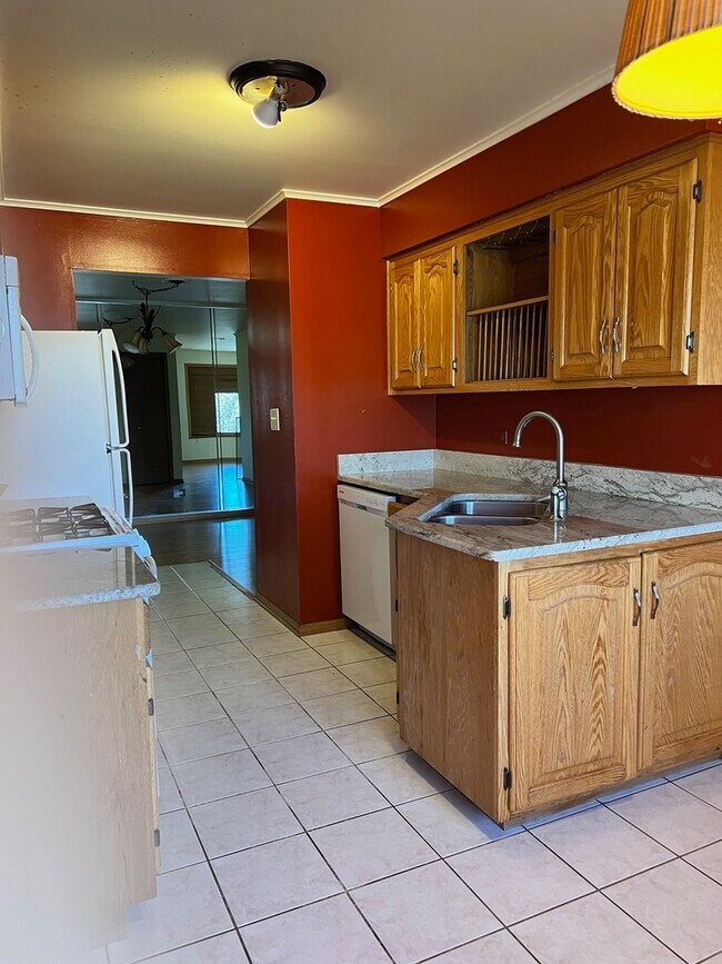 Foto del edificio - 5140 Shadow Creek Dr