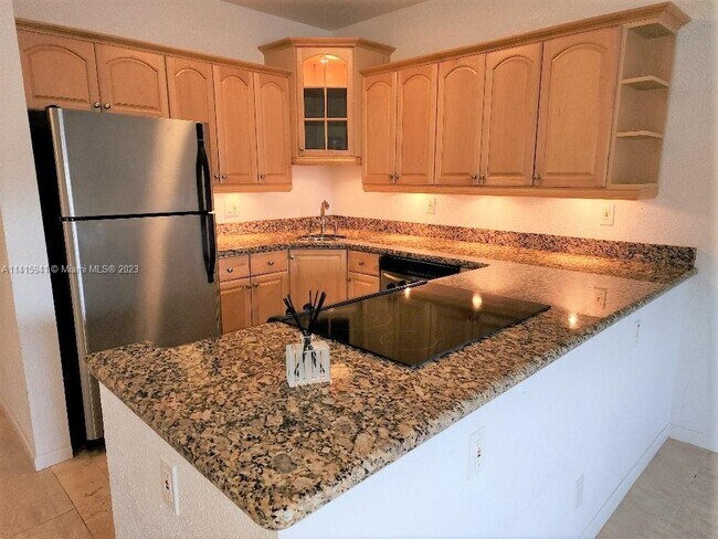 Foto del edificio - 2665 Middle River Dr