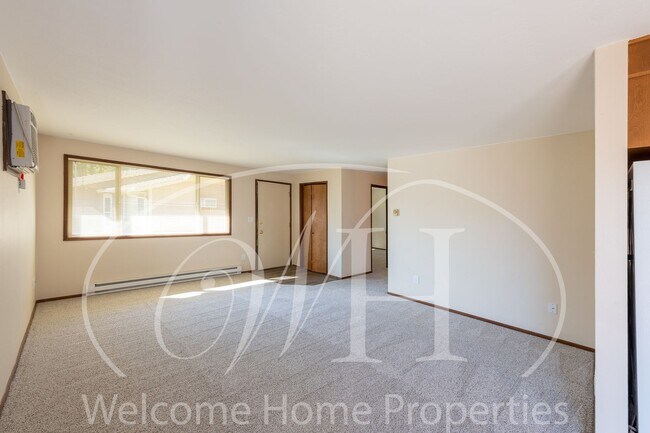 Foto del edificio - Updated 2 Bedroom Home in Quiet Neighborhood