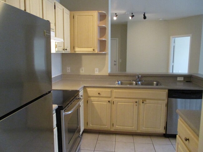 Building Photo - Beautiful 3BR/2BA Visconti Condo in Maitland!