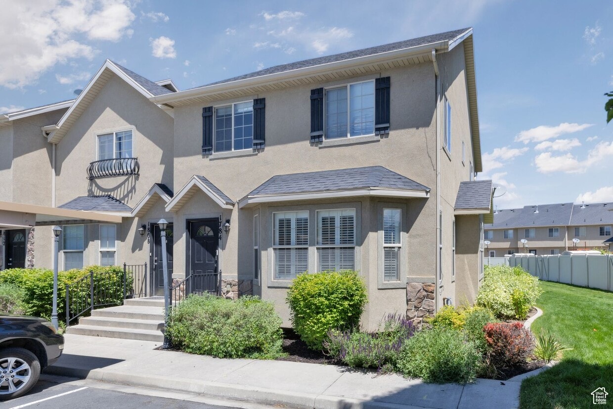 Primary Photo - Springville Townhome