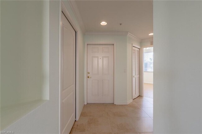 Foto del edificio - 8470 Kingbird Loop