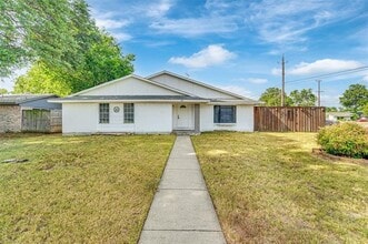 Building Photo - 2135 Wheaton Dr