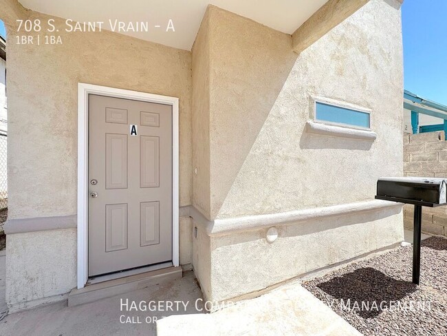 Building Photo - 708 St Vrain St