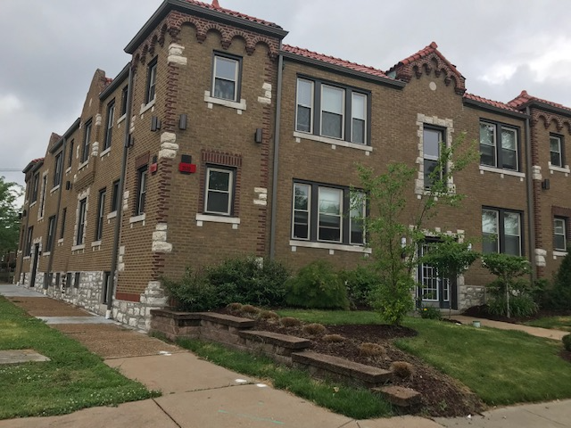 Building Photo - 4921 Pernod Ave