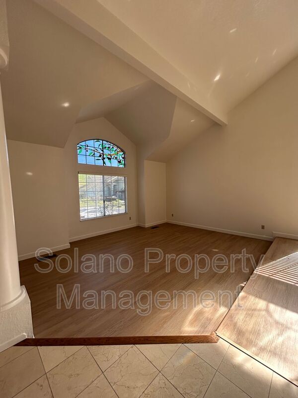 Building Photo - 1829 Nephi Dr