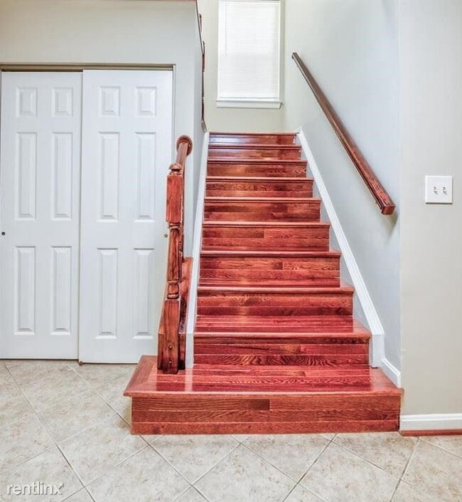 Building Photo - 2 br, 2 bath Condo - 8698 Devon Hills Dr