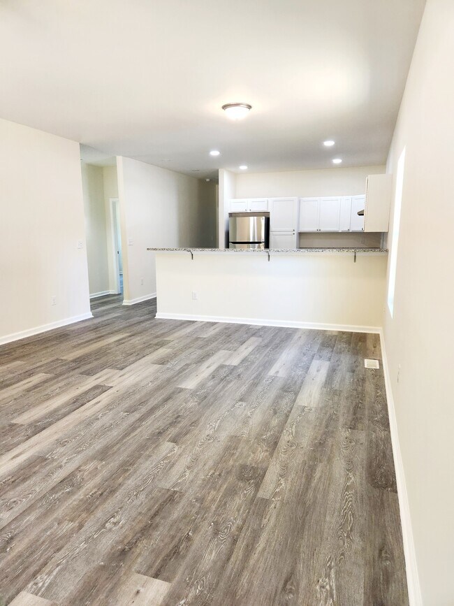 Foto del edificio - 1582 Hobbs Island Rd SE